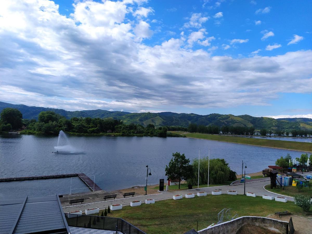 Prenociste Srebrno Jezero Otel Veliko Gradište Dış mekan fotoğraf