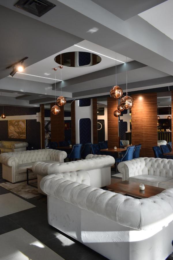 Prenociste Srebrno Jezero Otel Veliko Gradište Dış mekan fotoğraf