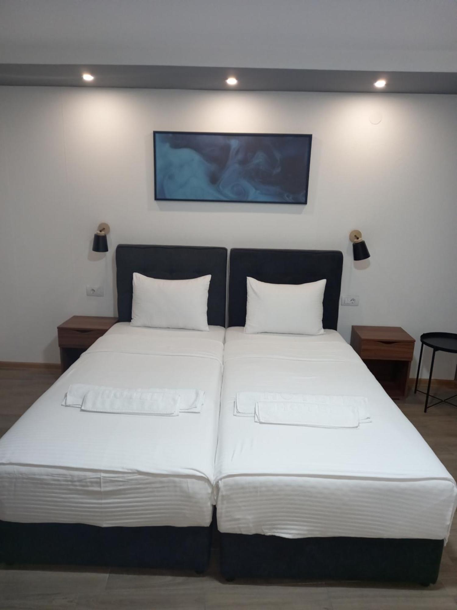 Prenociste Srebrno Jezero Otel Veliko Gradište Dış mekan fotoğraf
