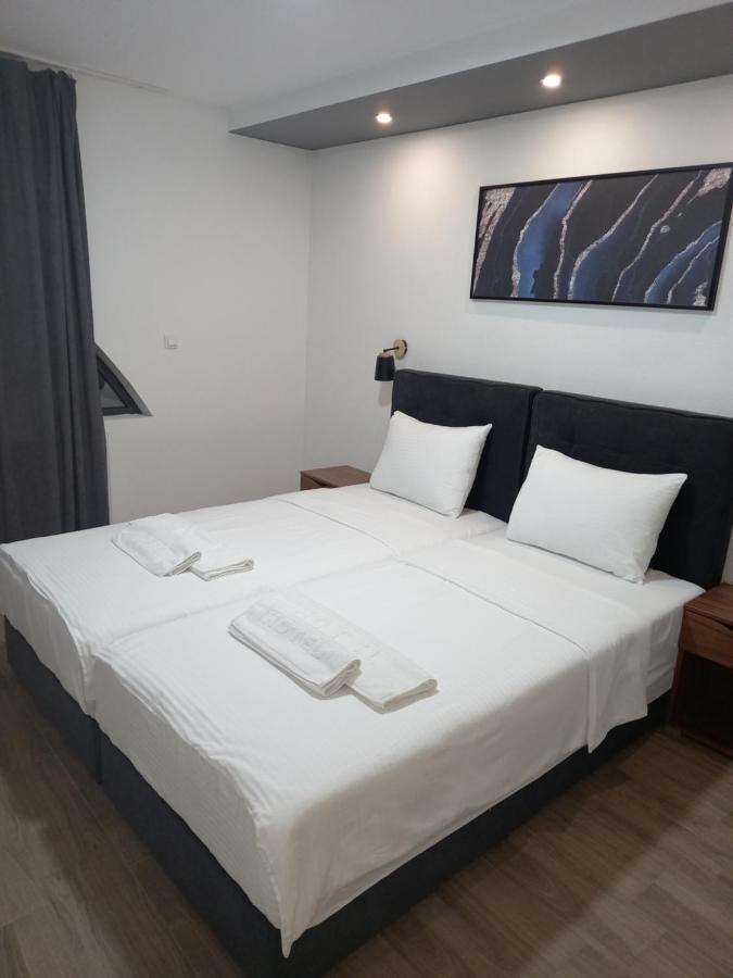 Prenociste Srebrno Jezero Otel Veliko Gradište Dış mekan fotoğraf