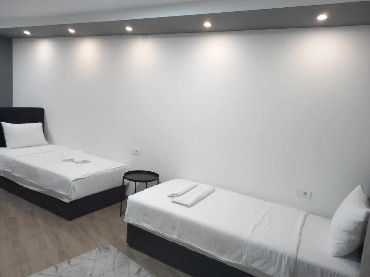 Prenociste Srebrno Jezero Otel Veliko Gradište Dış mekan fotoğraf